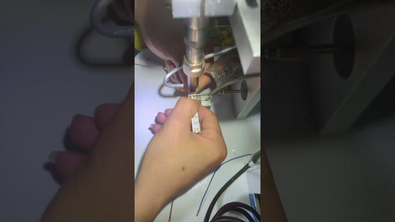 Máy Hàn Bán Tự Động - Hàn Dây LED, Bo Mạch PLC, Đầu Nối Hàng Không Chính Xác